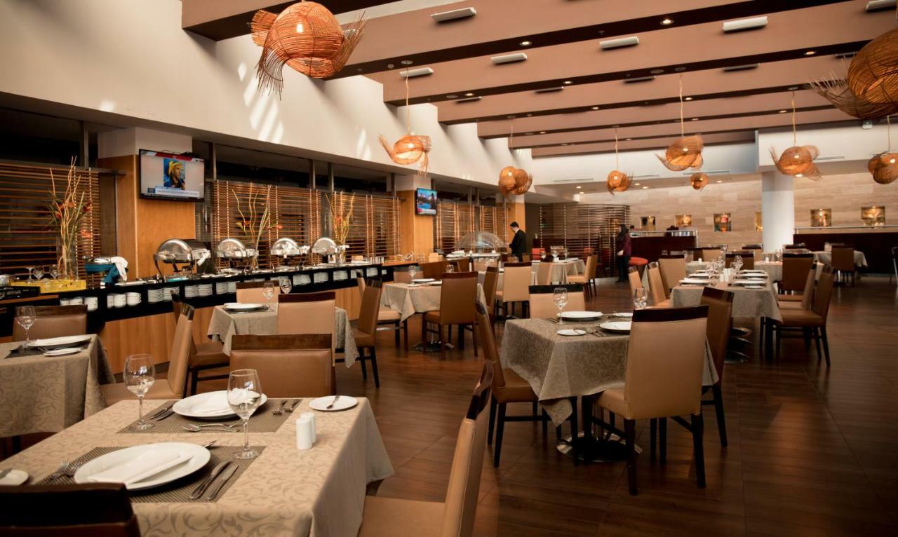 Mds Hotel Calama Esterno foto The interior of the restaurant