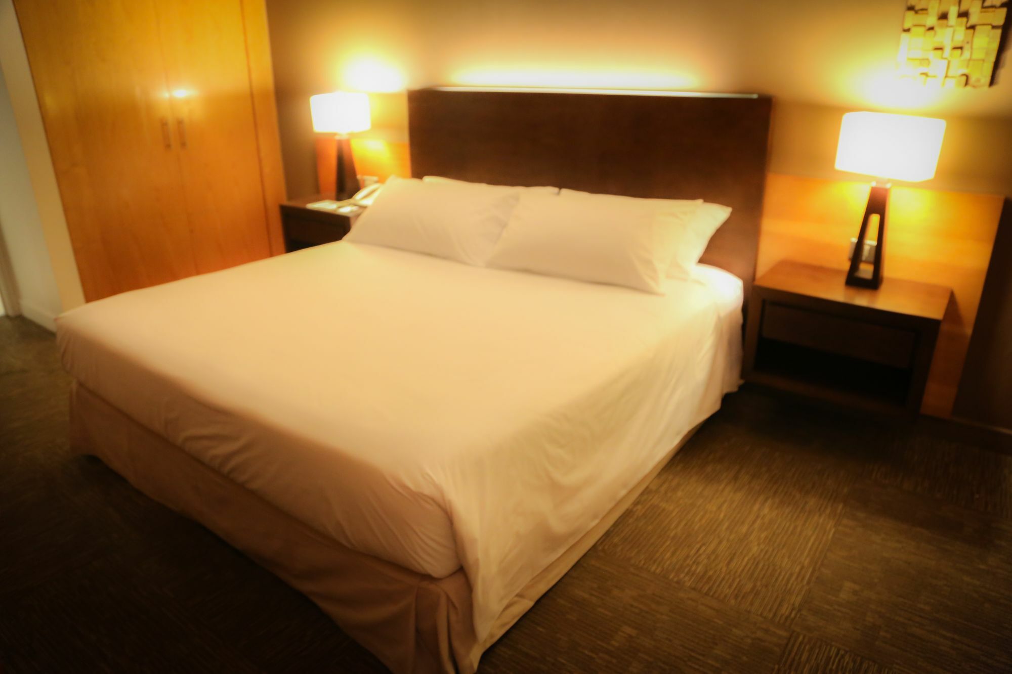 Mds Hotel Calama Esterno foto A king bed