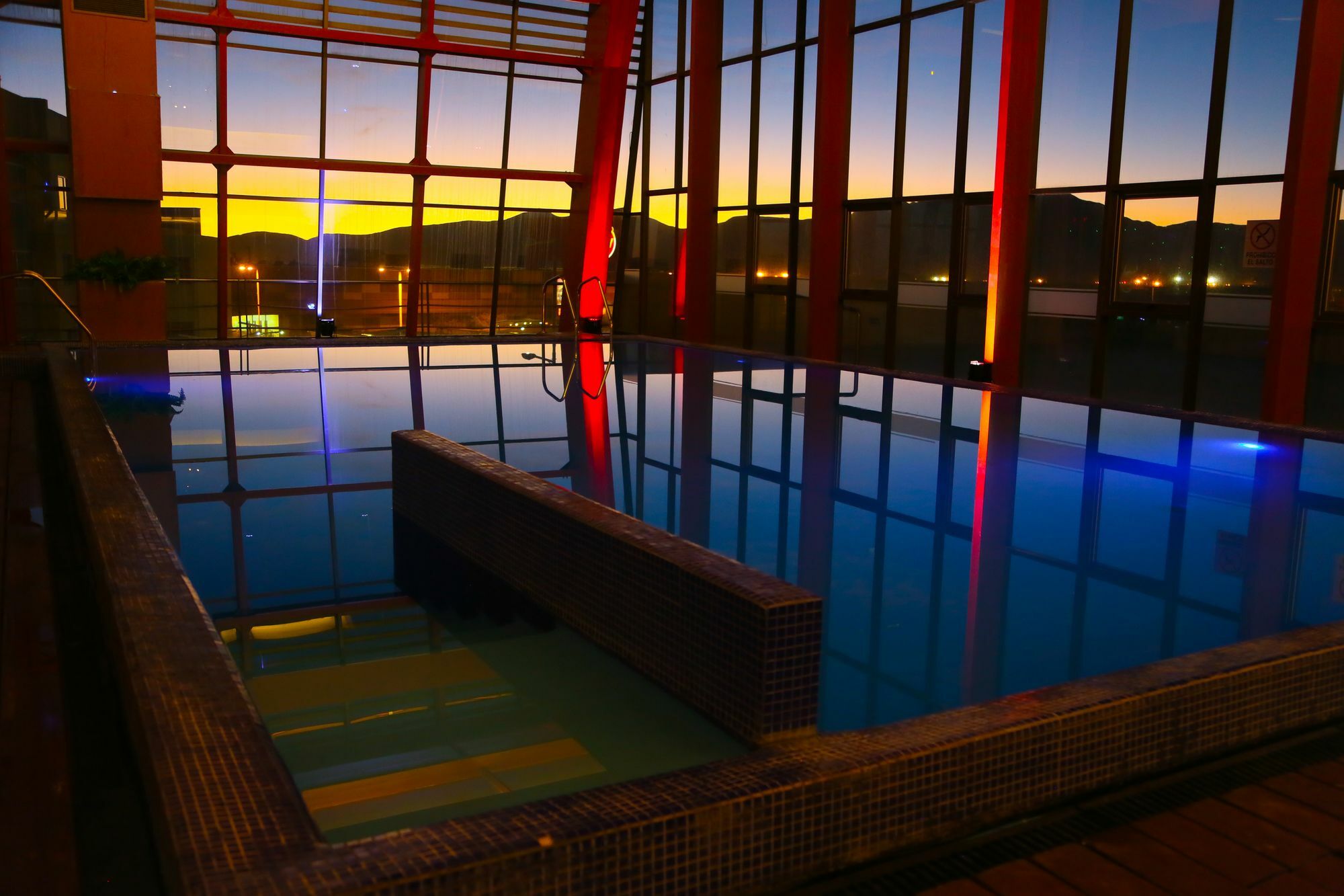 Mds Hotel Calama Esterno foto The pool at the hotel