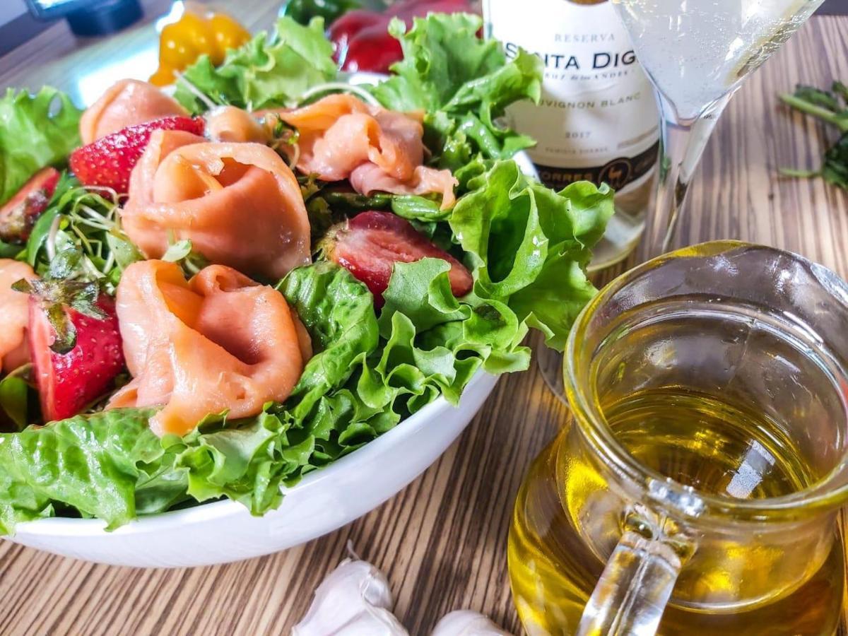 Mds Hotel Calama Esterno foto Salmon salad
